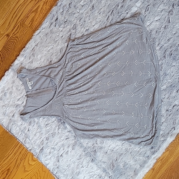 American Eagle Grey/Silver Tank Top, Women's Size Small, Great Condition! - Picture 1 of 6